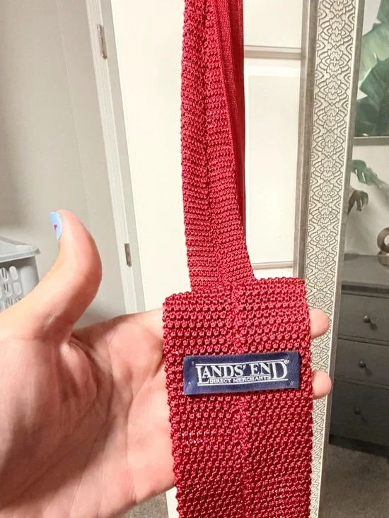 Lands' End Red Knit Tie - Picture 3 of 3